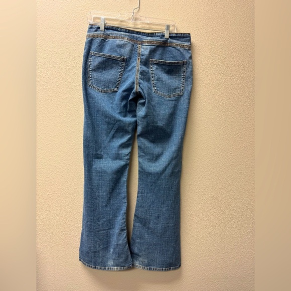 Zoey Beth Six pocket Flare Leg Button and zipper Blue Jeans Size 9/10 - Picture 3 of 6
